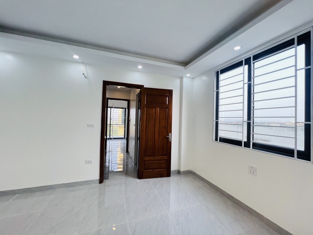 Nhà 4 tầng mới lô góc ở sướng Vĩnh Quỳnh Thanh Trì 4,75 đồng
